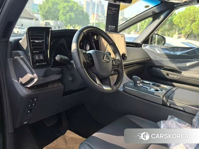 Lexus LM 2024 Черный из Китая, фото 6