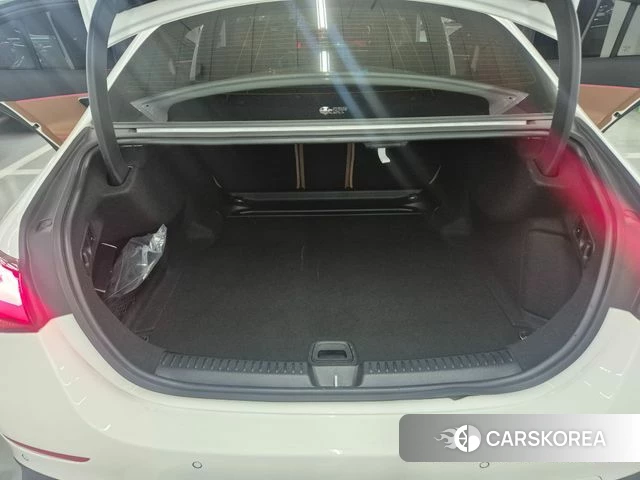 Mercedes-Benz E-Class W214 2024 Белый из Кореи, фото 6
