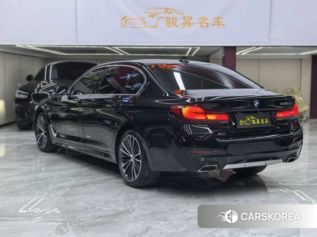 BMW 5 series 2021 Черный из Китая, фото 6