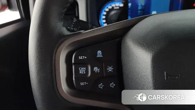 Ford Bronco 6th Generation 2024 Красный из Кореи, фото 6