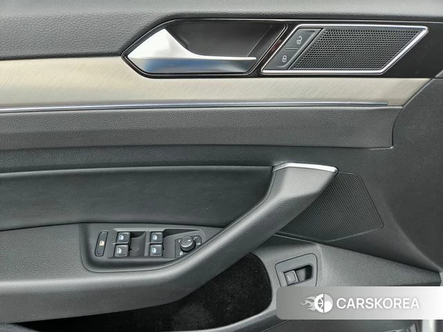 Volkswagen Arteon 2019 Серебристо-серый из Кореи, фото 6