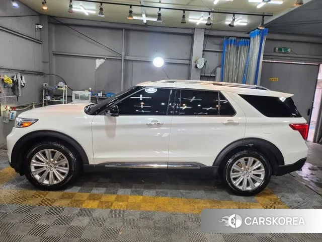 Ford Explorer 6th Generation 2023 Белый из Кореи, фото 6