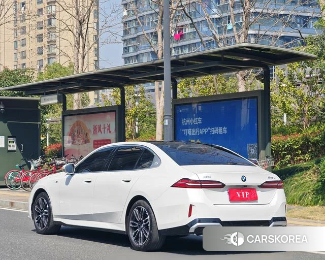 BMW 5 series 2024 Белый из Китая, фото 6