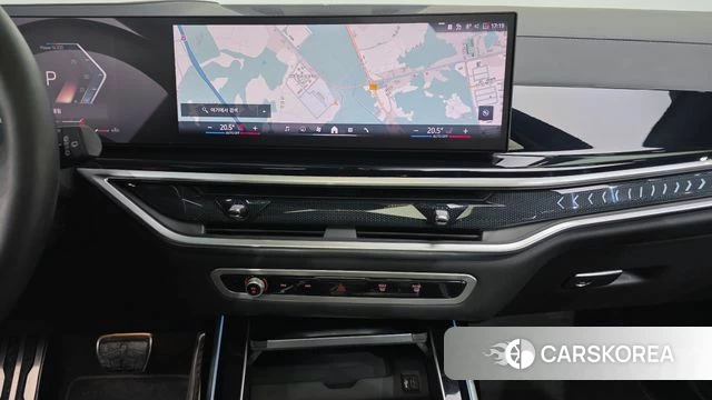 BMW X7 (G07) 2023 Белый из Кореи, фото 6