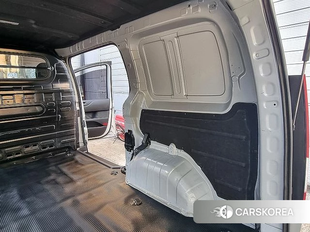 Hyundai Staria 2022 Серебряный из Кореи, фото 6