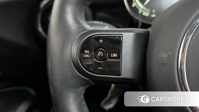 Mini Cooper 2023 Белый из Кореи, фото 6