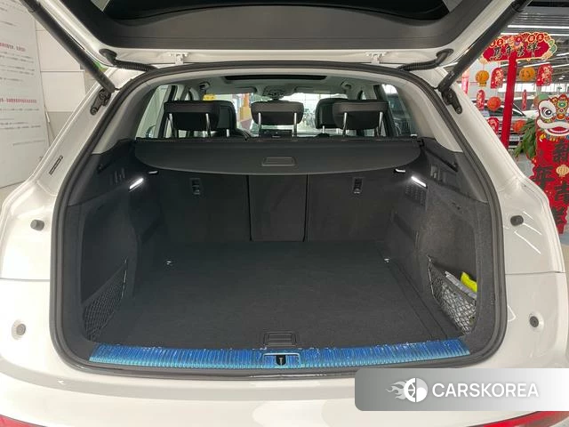Audi Q5L 2023 Белый из Китая, фото 6