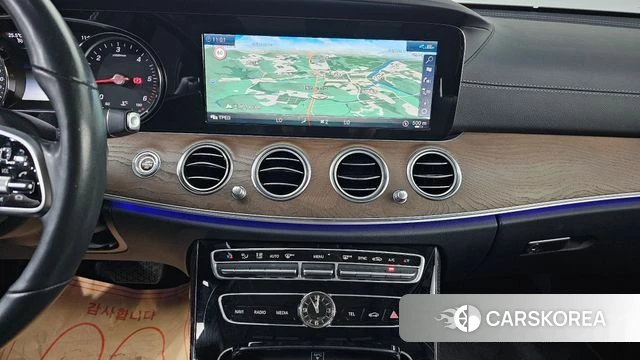 Mercedes-Benz E-Class W213 2020 Белый из Кореи, фото 6