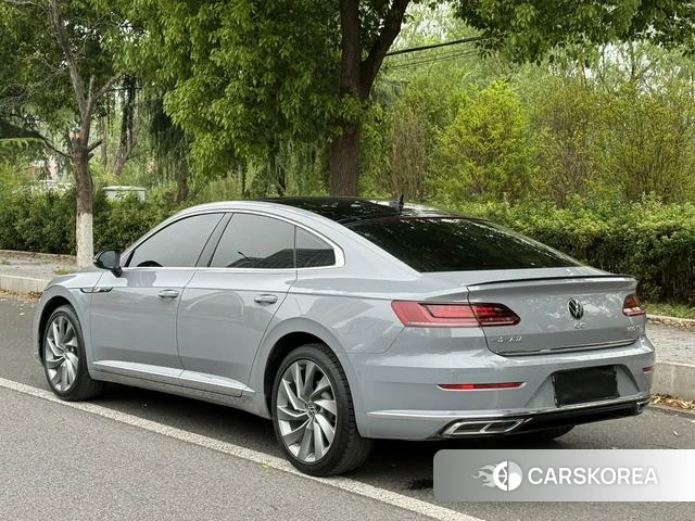 Volkswagen CC 2023 Темно-серый из Китая, фото 6