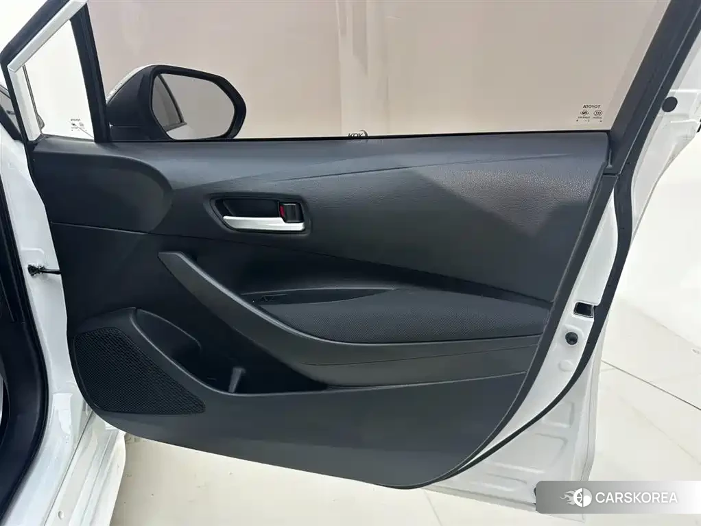 Toyota Levin 2022 Белый из Китая, фото 6