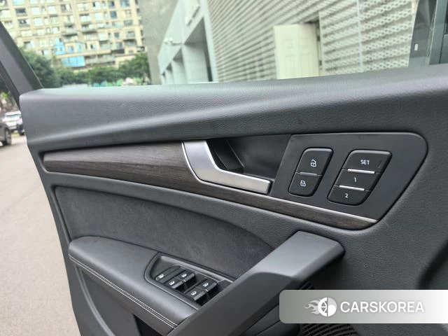 Audi Q5L 2023 Белый из Китая, фото 6