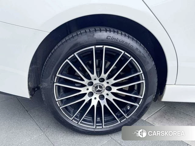 Mercedes-Benz Class C 2023 Белый из Китая, фото 6