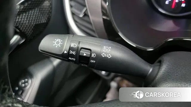 Kia Seltos 2019 Белый из Кореи, фото 6