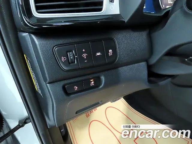 Kia Niro EV 2021 Серебряный из Кореи, фото 6