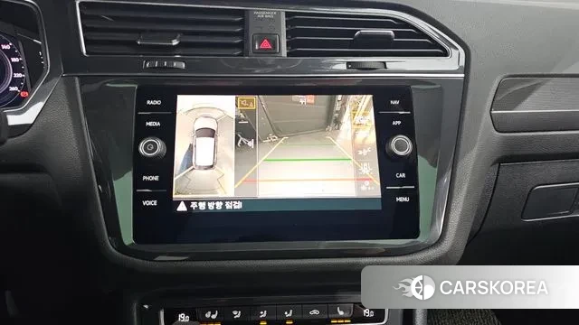 Volkswagen Tiguan Allspace 2020 Серебристо-серый из Кореи, фото 6