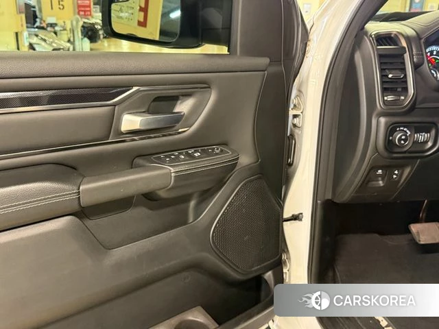 Dodge Lampicup 2019 Белый из Кореи, фото 6