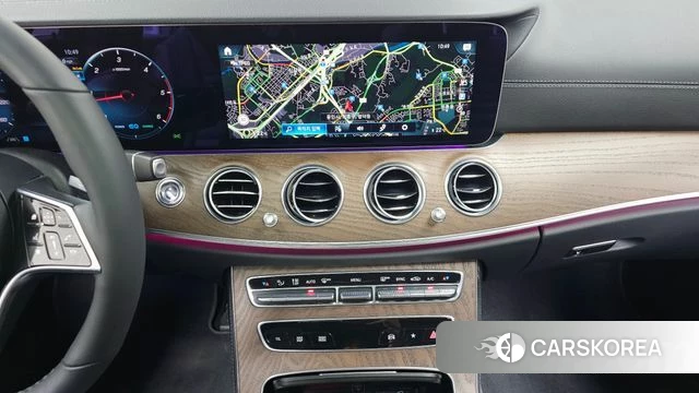 Mercedes-Benz E-Class W213 2023 Черный из Кореи, фото 6