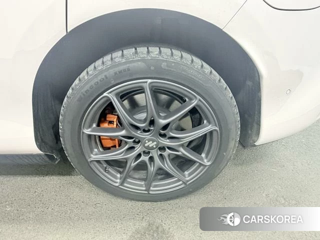 Zhiji Automobile Zhiji LS6 2024 Другой из Китая, фото 6