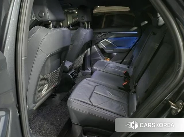Audi Q3 (F3) 2022 Серый из Кореи, фото 6