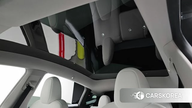 Tesla Model Y 2024 Белый из Кореи, фото 6