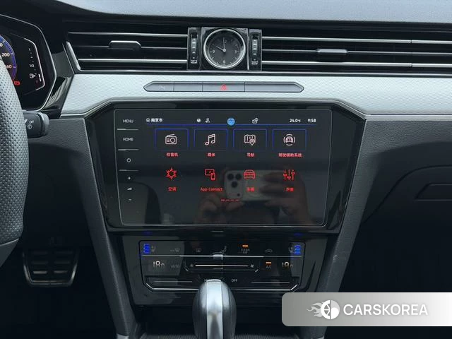 Volkswagen Magotan 2023 Черный из Китая, фото 6