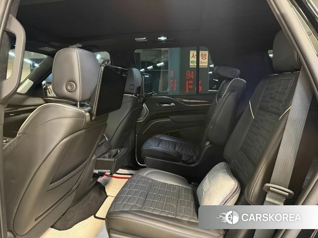 Cadillac Escalade 5th Generation 2023 Черный из Кореи, фото 6