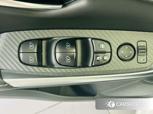 Nissan Xuan Yi 2023 Белый из Китая, фото 6