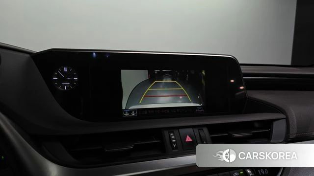 Lexus ES300h 7th generation 2019 Песочный из Кореи, фото 6