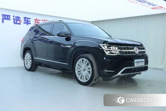 Volkswagen Tourang 2023 Черный из Китая, фото 6