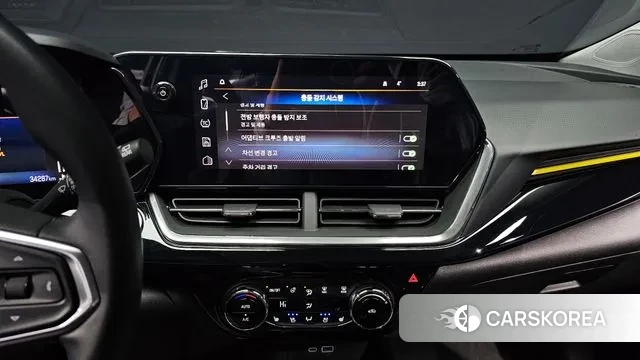 Chevrolet (GM Daewoo) Trax Crossover 2024 Черный из Кореи, фото 6