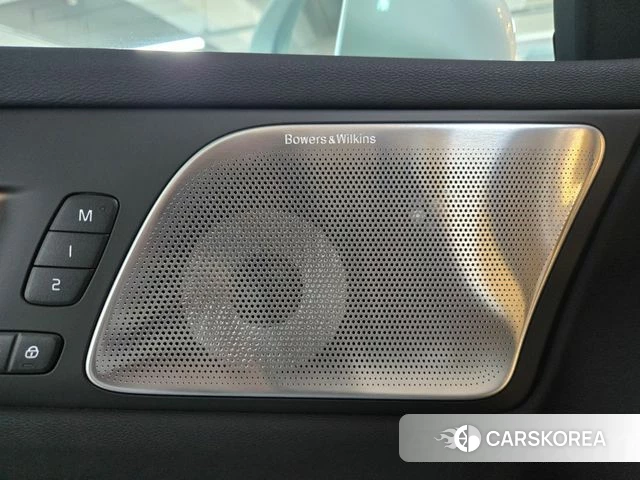 Volvo V60 Cross-Country 2nd Generation 2025 Белый из Кореи, фото 6