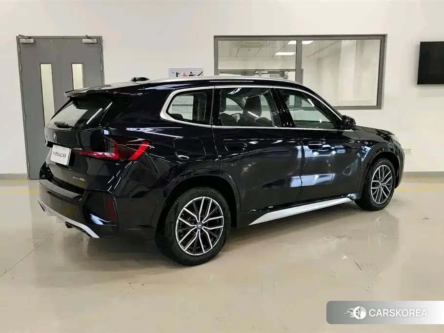 BMW iX1 2025 Черный из Китая, фото 6