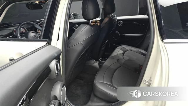 Mini Cooper 2020 Жемчужный цвет из Кореи, фото 6