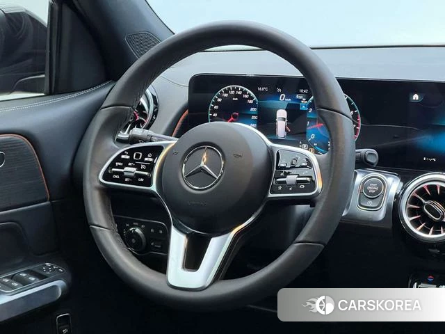 Mercedes-Benz GLB 2023 Черный из Китая, фото 6