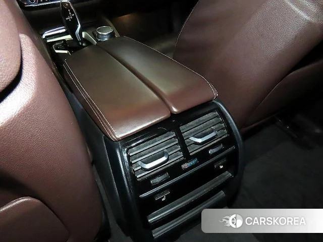 BMW 5 Series (G30) 2018 Серый из Кореи, фото 6