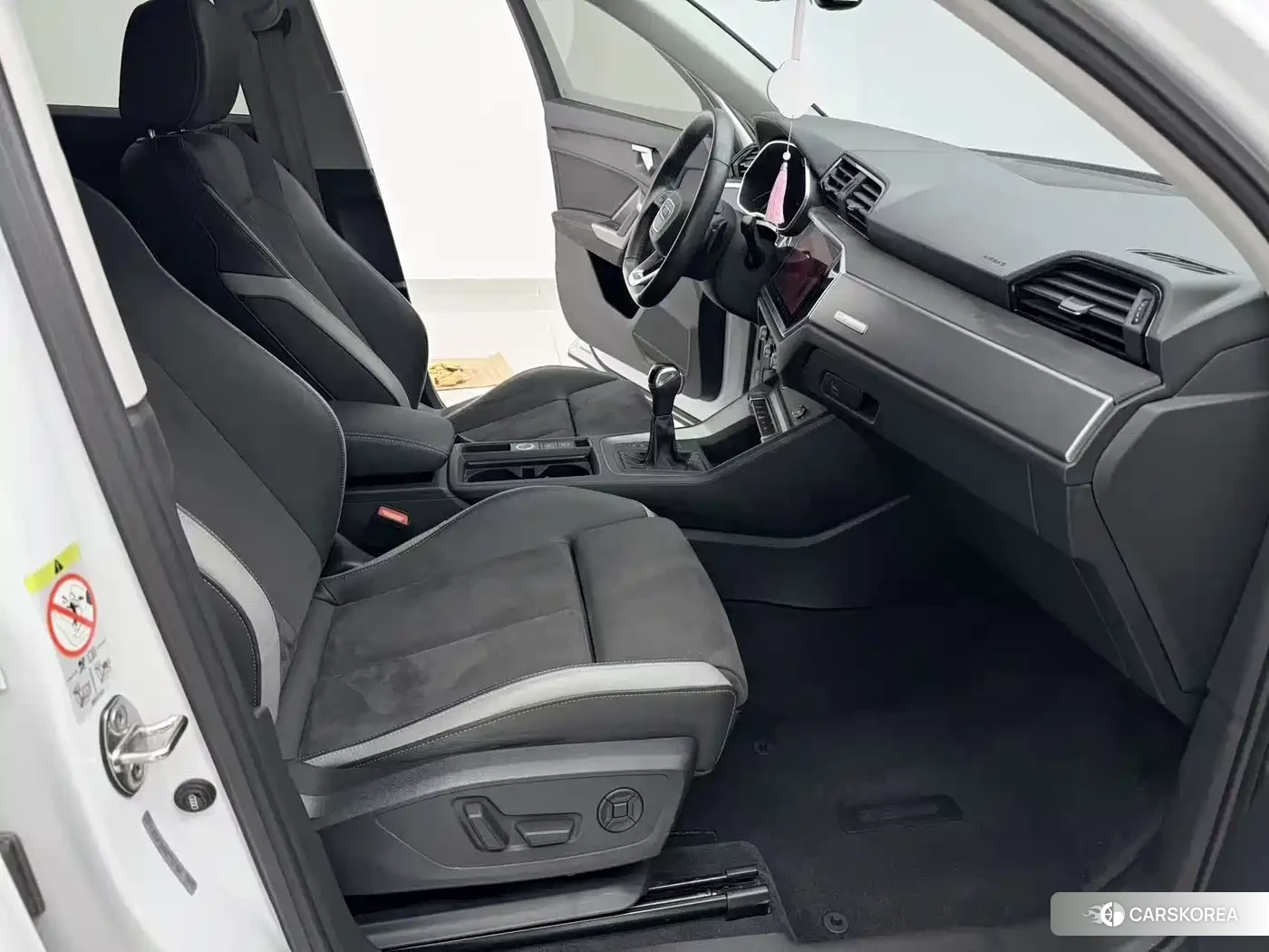Audi Q3 2022 Белый из Китая, фото 6