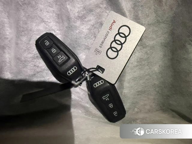 Audi Q5 (80A) 2025 Серый из Кореи, фото 6
