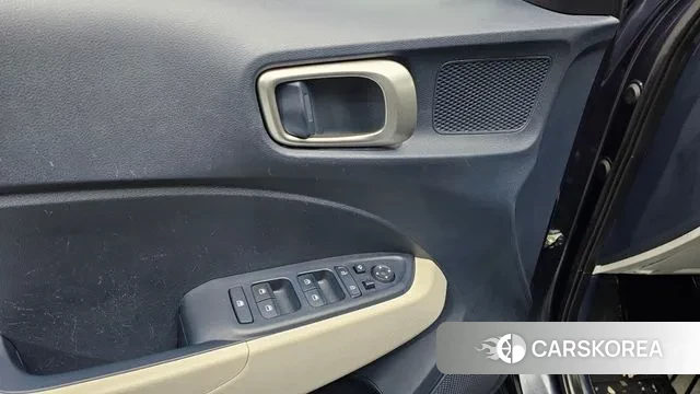 Hyundai Venue 2021 Синий из Кореи, фото 6