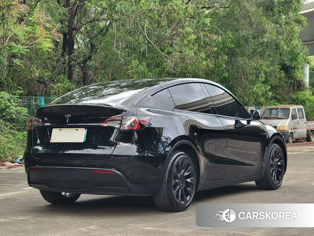 Tesla Model Y 2021 Черный из Китая, фото 6