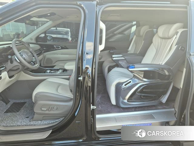 Kia The New Carnival 4th Generation 2024 Черный из Кореи, фото 6