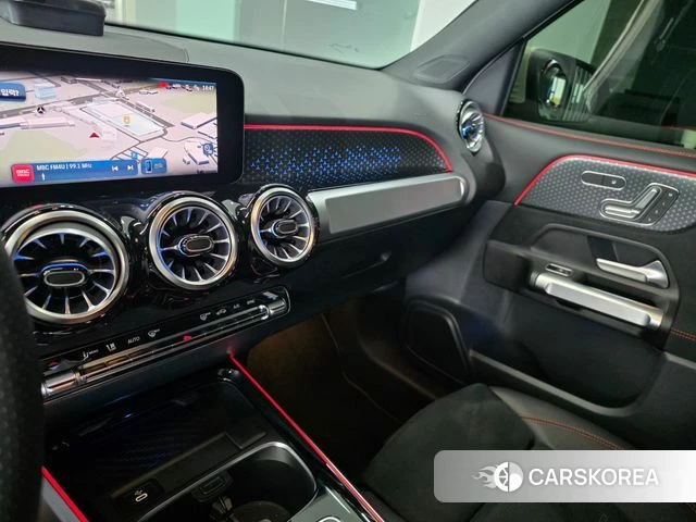 Mercedes-Benz GLB-Class X247 2025 Белый из Кореи, фото 6