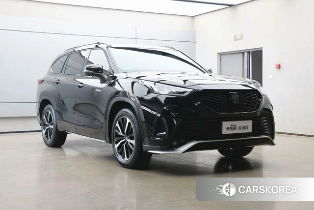 Toyota Crown Lufang 2024 Черный из Китая, фото 6