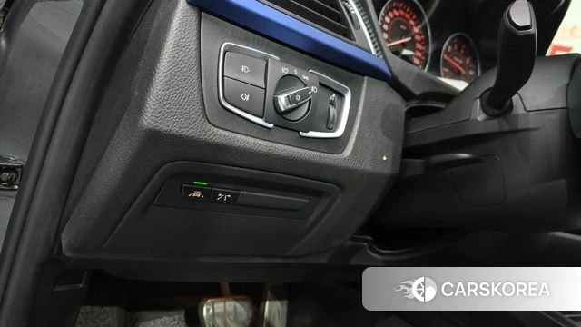 BMW 3 Series (F30) 2018 Серый из Кореи, фото 6