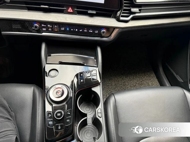 Kia Sportage 5th Generation 2022 Белый из Кореи, фото 6