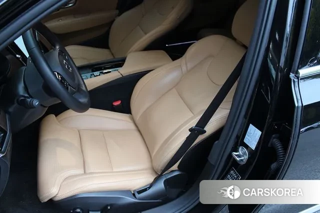 Volvo S90 2023 Черный из Кореи, фото 6