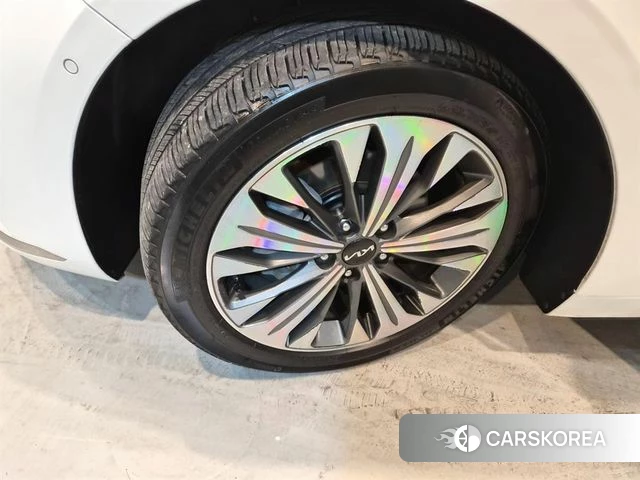 Kia K8 Hybrid 2023 Белый из Кореи, фото 6