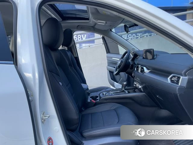 Mazda CX-5 2024 Белый из Китая, фото 6