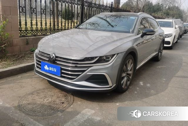 Volkswagen CC 2024 Темно-серый из Китая, фото 5