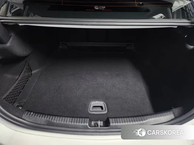 Mercedes-Benz C-Class W206 2023 Белый из Кореи, фото 6