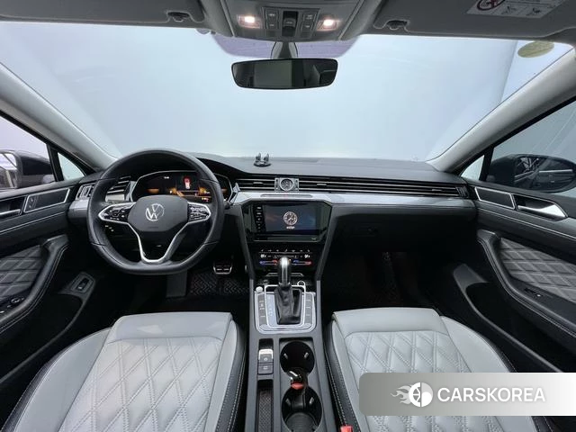 Volkswagen Magotan 2023 Черный из Китая, фото 6